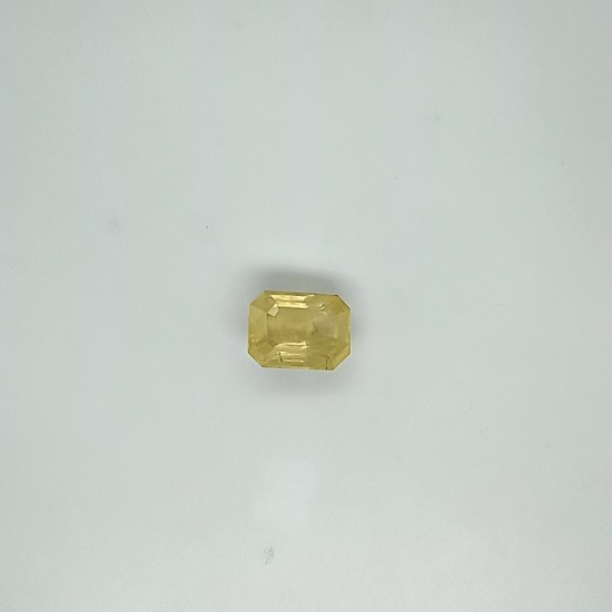 Yellow Sapphire (Pukhraj) 8.20 Ct Good quality